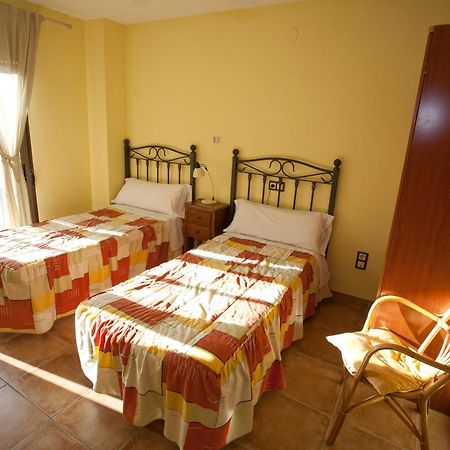 Apartamentos Maribel Calaceite Szoba fotó