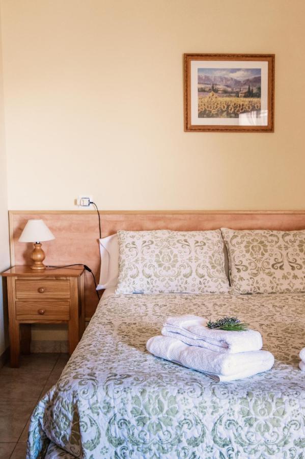 Apartamentos Maribel Calaceite Kültér fotó